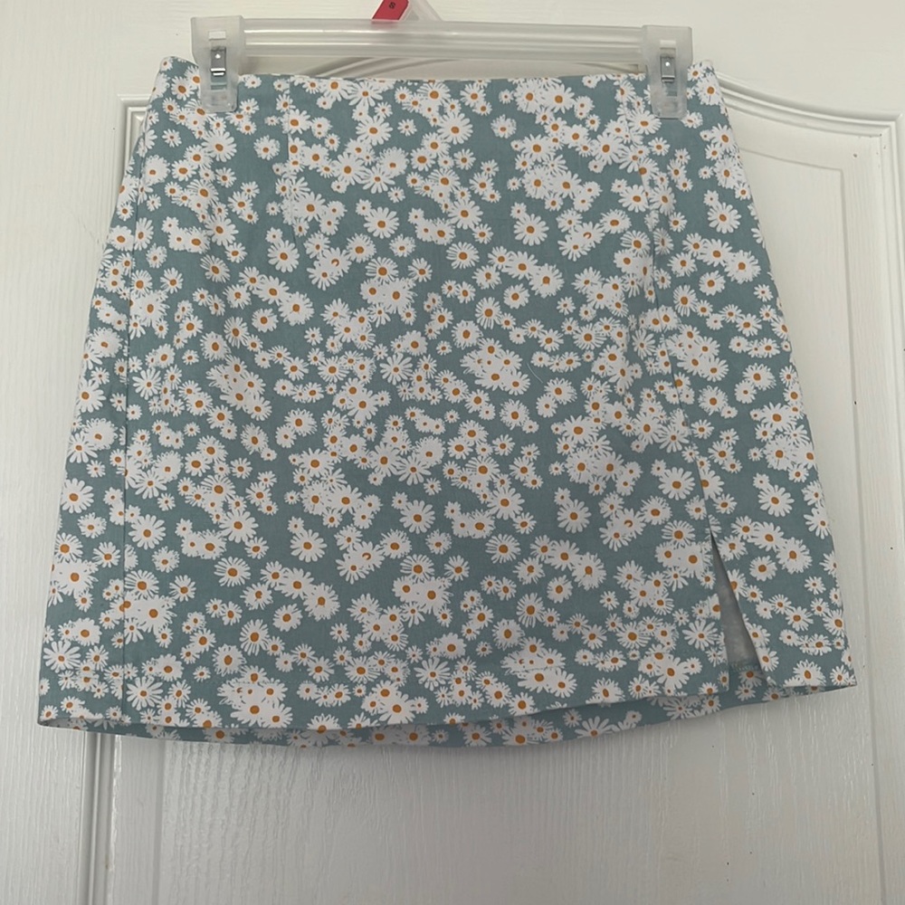 Wild fable Daisy skirt